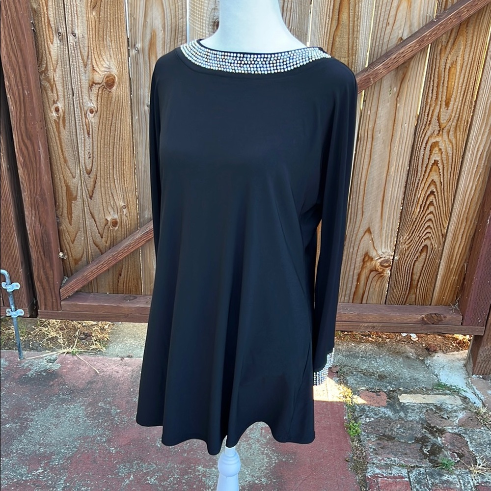 Antthony size XS Black and Silver Embellished Long Sleeve Cocktail Dress